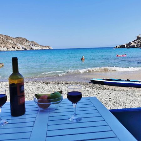 Blue Mare Apartments On The Beach Firopotamos Phòng bức ảnh