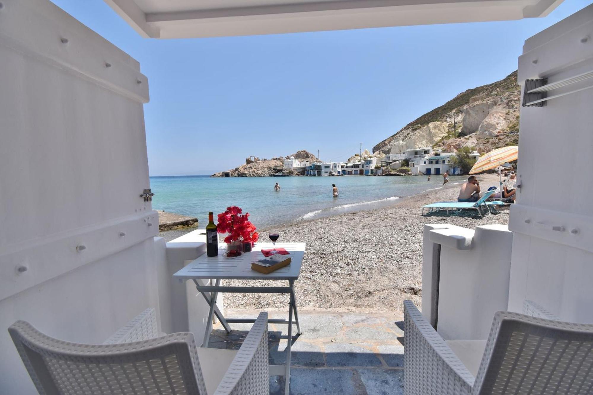 Blue Mare Apartments On The Beach Firopotamos Phòng bức ảnh