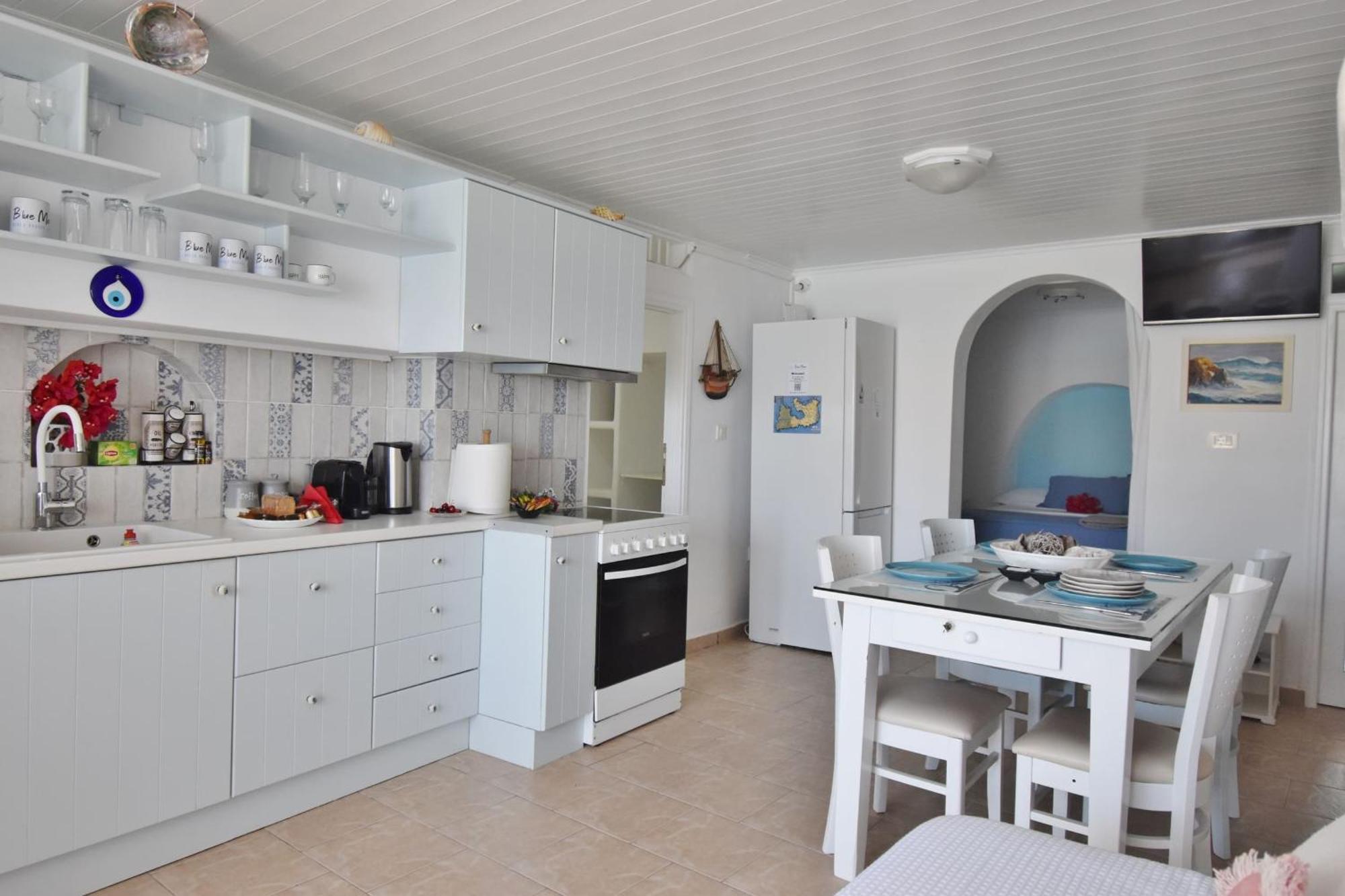 Blue Mare Apartments On The Beach Firopotamos Phòng bức ảnh