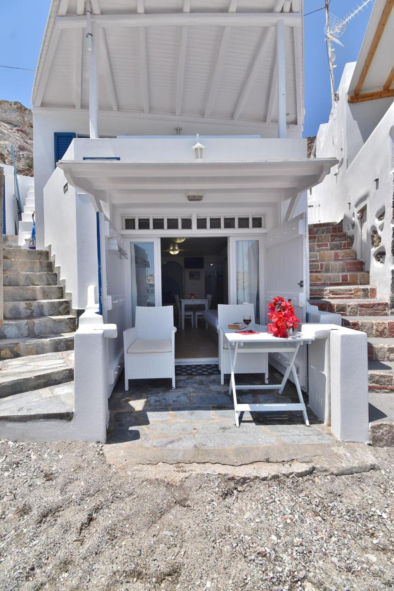 Blue Mare Apartments On The Beach Firopotamos Phòng bức ảnh