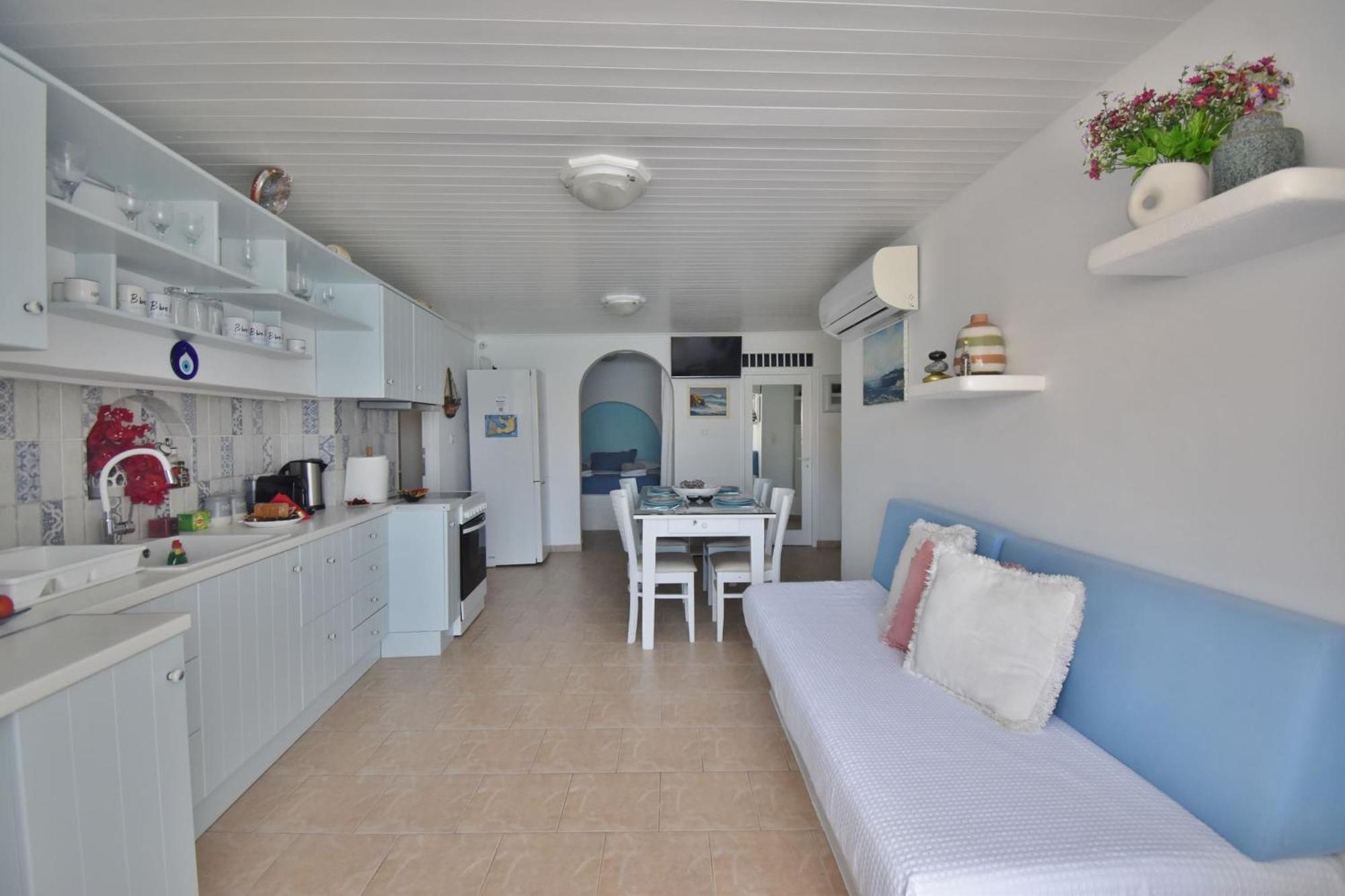 Blue Mare Apartments On The Beach Firopotamos Phòng bức ảnh