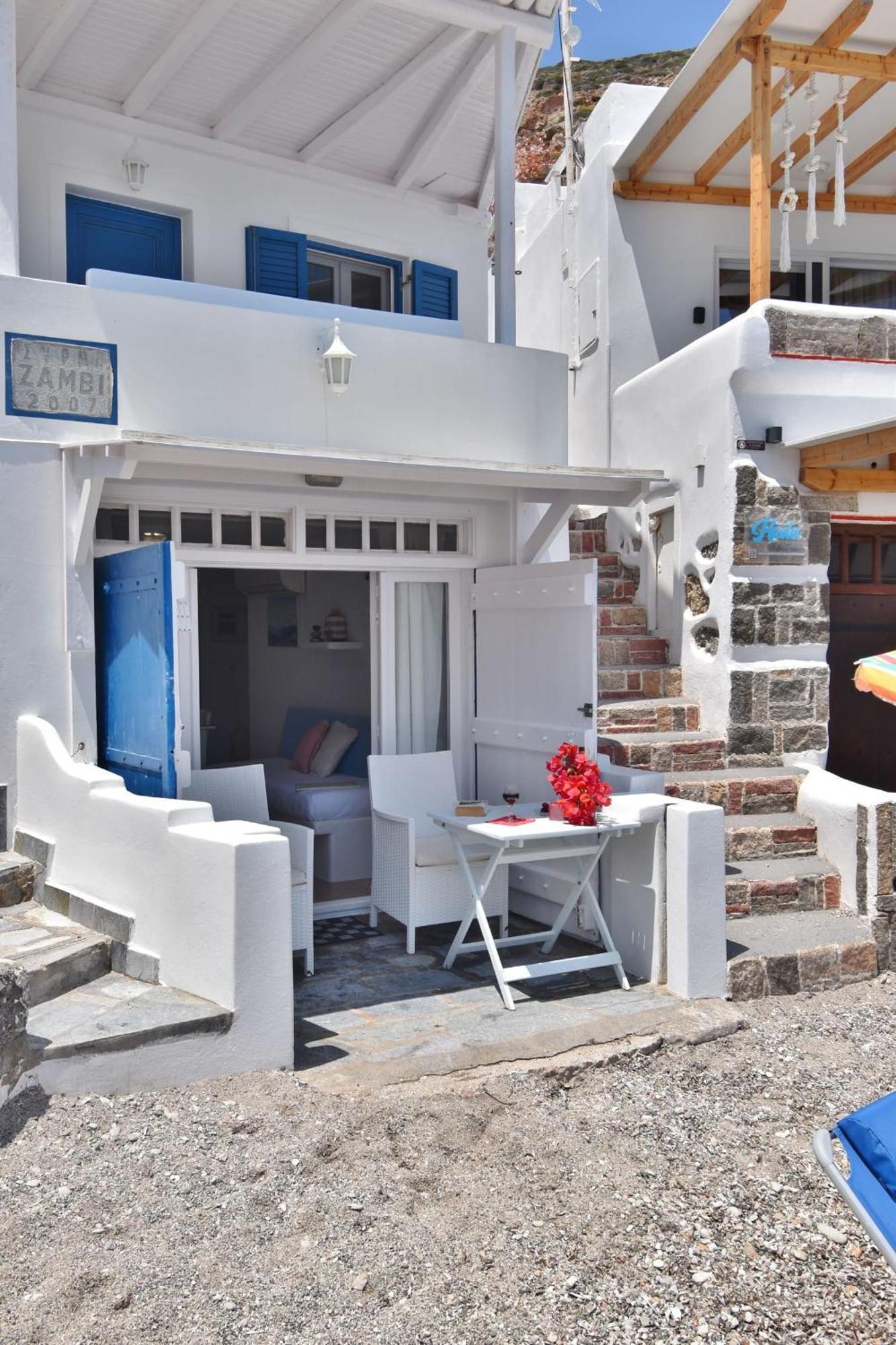 Blue Mare Apartments On The Beach Firopotamos Phòng bức ảnh