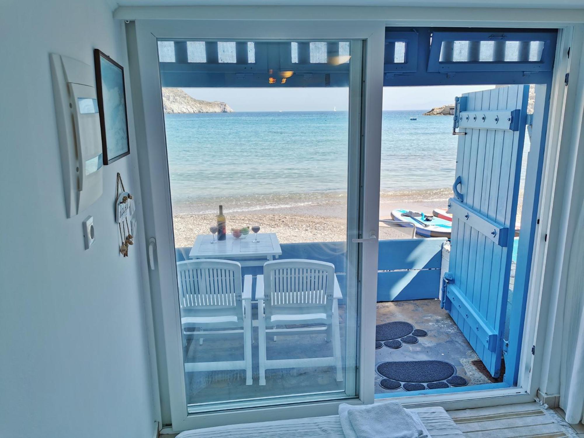 Blue Mare Apartments On The Beach Firopotamos Phòng bức ảnh
