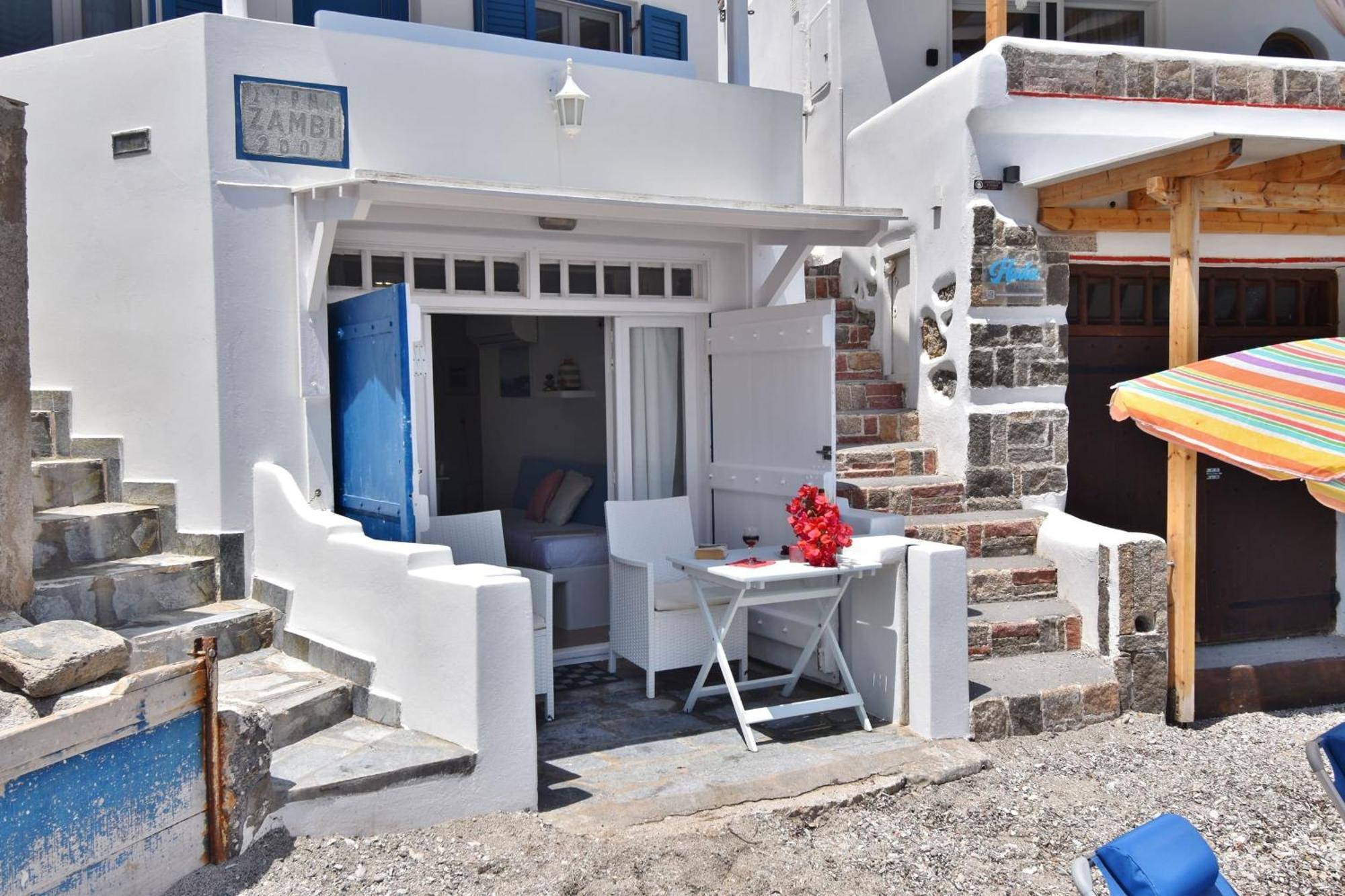 Blue Mare Apartments On The Beach Firopotamos Phòng bức ảnh