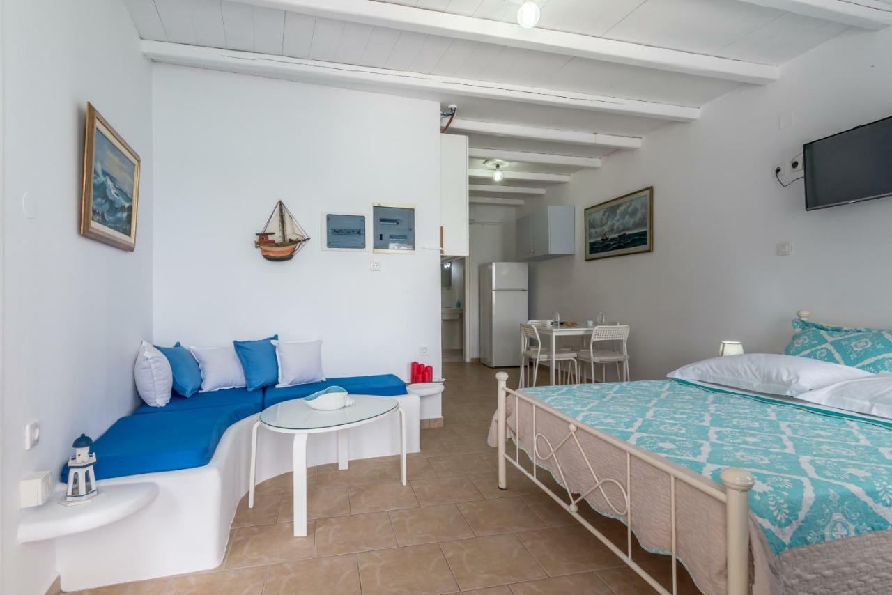 Blue Mare Apartments On The Beach Firopotamos Ngoại thất bức ảnh