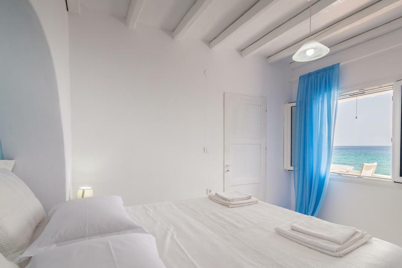 Blue Mare Apartments On The Beach Firopotamos Ngoại thất bức ảnh